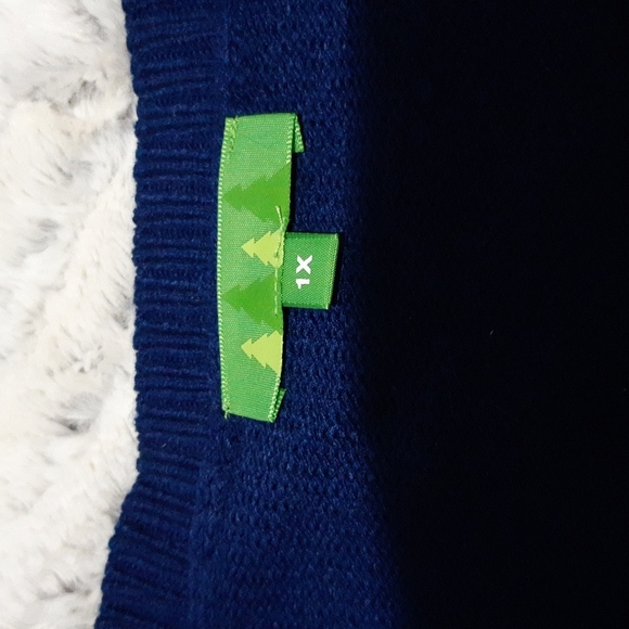 Ladies  Christmas Sweater - Picture 3 of 5